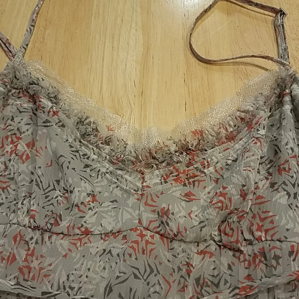 Elie Tahari silk pleated ruffle v-neck floral camisole Small - Picture 4 of 9